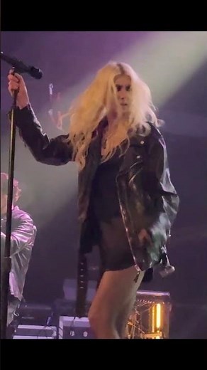 The Pretty Reckless performing ‘Death By Rock and Roll’ at The Rust Belt in East Moline, IL 5/25/25
