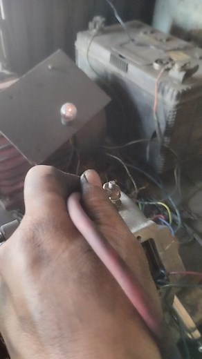 553K views · 2K reactions | Isuzu forward alternator testing charging bago ikabit! #electrical #electrician #autoelectrician #alternator #testing #viralreels #automotive #autoelectrical | Joseph Auto Electrical | Facebook