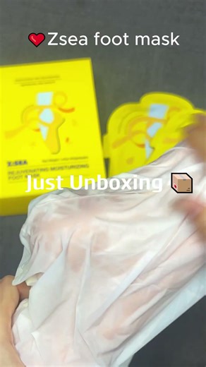 Fell in love after the first use — my feet feel so soft and smooth! #Zseacare #fyp #footmask