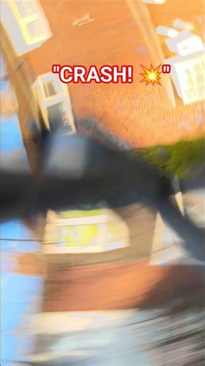 De Vliegende Gek crasht HARD! 😱🚁​#dronelife #fail #crash #loop