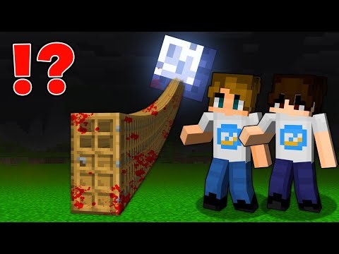 We found the Creepiest Longest door to the Moon in Minecraft