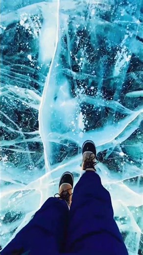 Ice breaking sound 😱