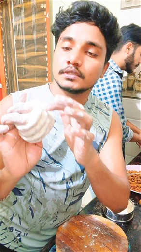 Tried Rolling 5 Roti At Once 😂 #shorts #foodie #roti