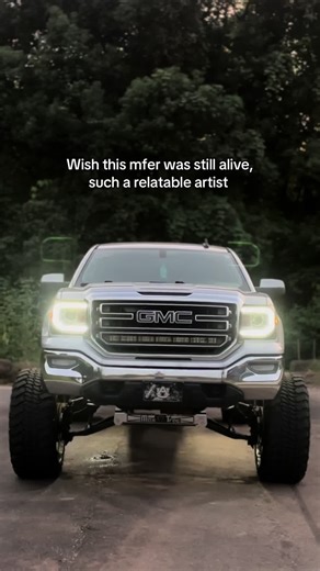 Tribute to Juice WRLD: A Relatable Legend