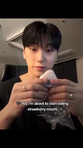 They can't stop fighting over food #sanhwa #san #seonghwa #choisan #parkseonghwa #sanateez #seonghwaateez #ateez_official_ #ateez #fyp