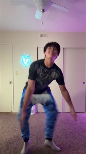 Just flippin and floppin 💔 #brodeez | just jules story