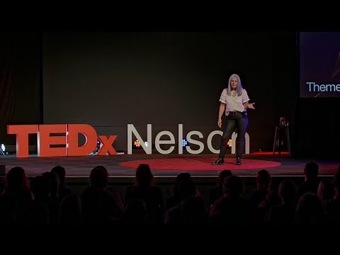 Anorexia and Equine Therapy: The surprising healing power of horses | Dawn Marron | TEDxNelson