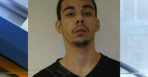 Man runs handcuffed from police through hospital