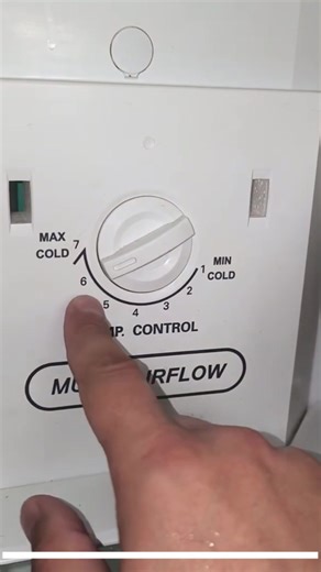 Save Power and Make your Refrigerator Last Longer. #Fridge #SaveElectricity #LifeHack #KitchenTips #HomeHacks