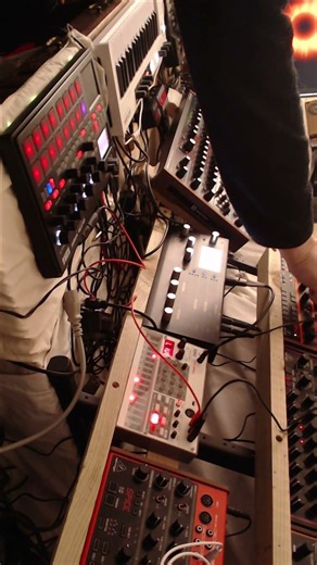 Short 1 | Jamuary 4 2026 | #dawless #synth #electronicmusic #hardwarejam #jamuary2026