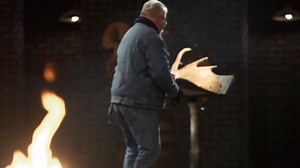 In this competition, the bladesmiths work in freezing conditions to forge the iconic Alaskan Ulu blade. Will they succeed? | Forged In Fire