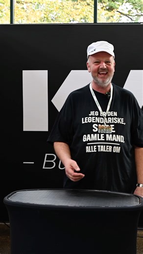 🌿 Vi er naturligvis med på Building Green CPH 2025! 🏗️💚 Eventet er nemlig et samlingspunkt for alle, der arbejder for et mere bæredygtigt byggeri! 💬 Kom forbi vores stand i dag, hvis du vil høre mere om: 🔹 Cementfrie løsninger og kalkens egenskaber 🔹 Hvordan vi skaber sunde, åndbare bygninger 🔹 Vores mission om at genintroducere naturens materialer i det moderne byggeri 🎟️ Der er gratis adgang! Så kig forbi, få en snak med os, og bliv klogere på, hvordan vi sammen kan bygge grønnere! Du 