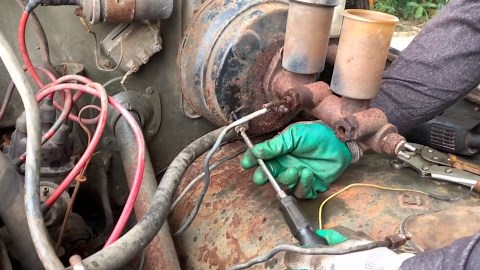 Mastering UAZ 469 Restoration: Gearbox Bearings & Engine Breakdown in Part 5 of Project