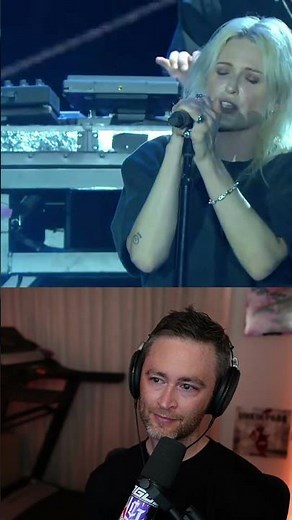 Emily Gets Emotional During Waiting For The End #linkinpark #rockinrio