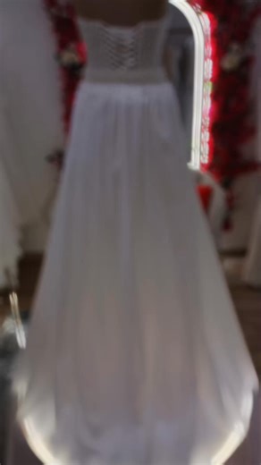 AcmBride on Instagram: "👰 Descoperă colecțiile ACM Bride 💎 Super oferte lunar 🎀 Reduceri speciale ✨ Rochii de mireasă create în Suceava #mireasa2026 #urmăritori #bridetobe #Suceava"