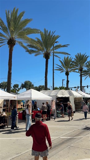 Step into a world of creativity and coastal charm at the Halifax Art Festival in Daytona Beach—happening now and tomorrow. Discover original works, meet talented artists, and enjoy the vibrant energy of one of Florida’s most beloved art festivals. #HalifaxArtFestival #DaytonaBeachEvents #SupportLocalArtists #ArtFestivalVibes #ThingsToDoInDaytona #DaytonaBeach | Holiday Inn & Suites Daytona Beach on the Ocean | Facebook