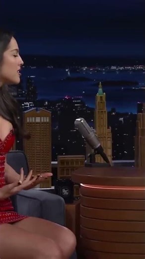 Olivia Rodrigo's Stage Fall & Grandpa's Sign | GUTS Tour Story