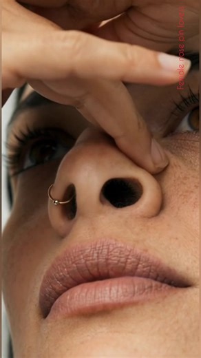 Female Nose Pin Lovers | Beautifull nose rubbing 🔥🔥🔥#holiday #viralreelsシ #friendship #noselovers #viralvideochallenge | Instagram