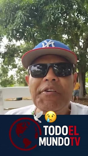 Todoelmundotv on Instagram: "Rubby Pérez fue una de las voces más poderosas del merengue dominicano. Reconocido por su energía en el escenario y su inconfundible talento vocal, Rubby llevó el merengue a niveles internacionales, siendo parte de la legendaria orquesta de Wilfrido Vargas antes de lanzar una exitosa carrera como solista. Canciones como “Enamorado de ella”, “Buscando tus besos” y “Volveré” marcaron generaciones. Su música es sinónimo de alegría, pasión y orgullo dominicano.#RubbyPére
