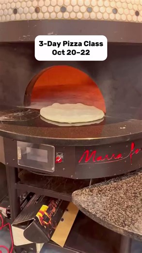 👨‍🍳 Ever wonder why pizzaioli turn their pies mid-bake? Leo Spizzirri breaks it down: turning the pizza keeps the bake even, and placing it back on the exact same spot ensures perfect consistency every time. 🔥🍕 Want to master techniques like this hands-on? Join our 3-Day Intensive: From Neapolitan to NY-Style with Maestro Leo, happening October 20–22 at Pizza University. 🎓 📍 Beltsville, MD 💸 Save 10% with code FALLINTOPIZZA https://www.pizzauniversity.org/events/3-day-intensive-from-neapo