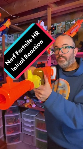 Nerf Fortnite HR Toy Review | Holiday Gift Recommendation List
