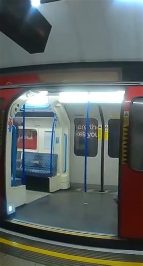 London Underground 🚇Victoria Line via Stockwell Station