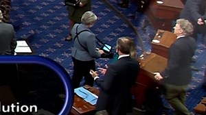 ‘Ignorance’: Doctor reacts to Rand Paul going maskless on Senate floor | CNN Politics