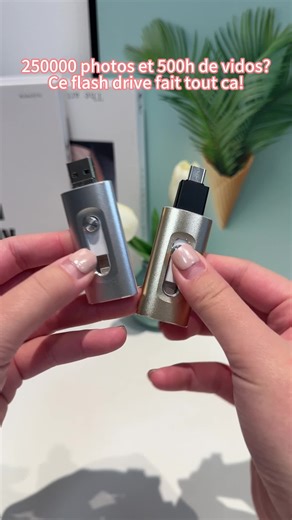 Vous manquez d'espace sur votre téléphone ? Cette clé USB sauvegarde et transfère vos fichiers, et se connecte à votre iPhone, Android et PC. 1 To pour toujours. Littéralement. 👉Cliquez sur le panier orange pour l'acheter dès maintenant sur la boutique TikTok ! 🎁Parfaite pour ceux qui veulent conserver tous leurs souvenirs 📂 #tiktokshopitalia #tiktokmademebuyit #techtok #memoriapiena #usbdrive #iphonebackup #androidusb #ydiskpro #1TBstorage #techtokitalia