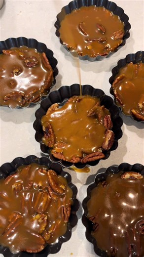 MAPEL & SALTED CARAMEL PECAN CAKES. The full recipe will be available soon. Perfect treat for Mother’s Day #bakery #baking #pecan #pecanpie #fyp
