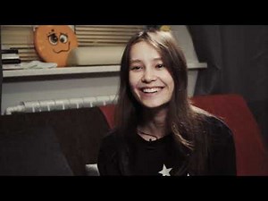 Smile Therapy or Tickle Spa - Fashion photo model Kristina tries it and gives feedback