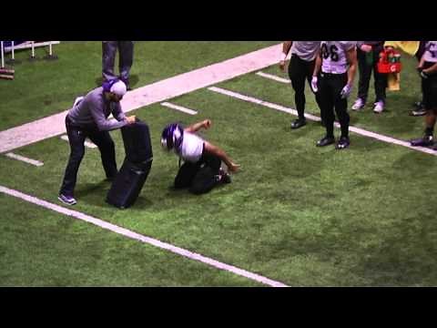 Northwestern Wildcats kneeling cut block drill: Running backs