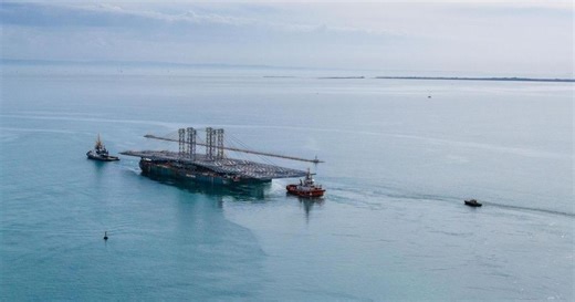 Nantes : le tablier du pont Anne-de-Bretagne va reprendre la mer avec un navire semi-submersible