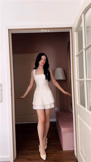 evie ♡ | ENDLESS outfit options #oldmoneystyle #classystyle #classyoutfit #parisianchic #elegantoutfit oldmoneyfashion darkelegance... | Instagram