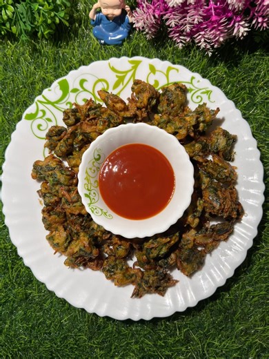 Palak ke Pokode #shorts #food #palak #pokora #recipe #trending #viral #ytshorts #cooking