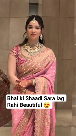 Sara Tendulkar Shaadi Me Saari Look Me Stunning! ✨💖"