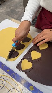Cutest Penguin Ice Cream Sandwich! Coolest treat on the block 🐧🍦 | Chefclub GruB