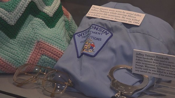 Crime artifact collector, East TN museum spar over origin of Jeffrey Dahmer glasses