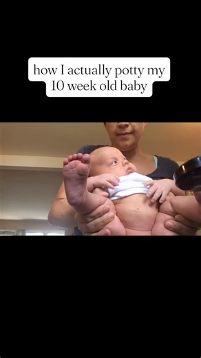 Andrea Olson | Elimination Communication Expert on Instagram: "This works for all babies!👇Comment “SHOW ME” and I’ll show you all the steps to potty your own baby and go diaper free by one year old…. Or If you’re skeptical get a first catch with me free easy start guide by commenting “EASY START” (then promise, you’ll be hooked) #eliminationcommunication #godiaperfree #pottytraining #diaperfreebaby #parentinghacks"