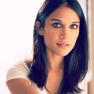 Melanie Chandra Height, Weight, Age, Husband, Family, Biography, & More » StarsUnfolded