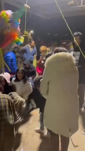 🎄✨ ¡VEN Y CELEBRA CON NOSOTROS LAS POSADAS! ✨🎄 🕯️🙏 Una hermosa tradición para prepararnos juntos para la Navidad. 📅 Del martes 16 de diciembre al martes 23 de diciembre ⏰ A las 7:00 PM 📍 Salón Parroquial 🤍 ¡Todos son bienvenidos! Te invitamos a vivir las Posadas en comunidad, con oración, alegría y el espíritu del Adviento. ¡Trae a tu familia y amigos! 🌟👨‍👩‍👧‍👦 ⛪ Santa Barbara Catholic Church 📍 13713 FM 969, Austin, TX 78724 #LasPosadas #Adviento #Navidad #ComunidadCatólica #Iglesia