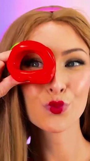 MY Biggest Lips Challenge 😳💋 I Am IT Girl