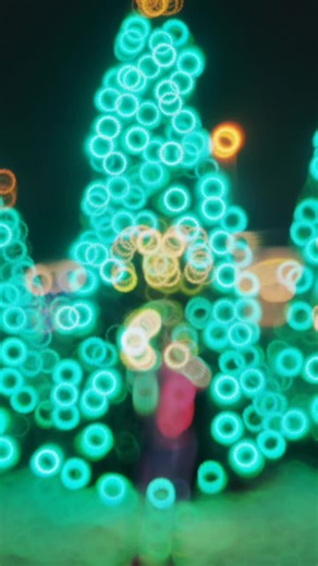 Sara Sunshine Cooper (@sunshinecoop99)’s videos with Merry Christmas and Happy New Year - neozilla