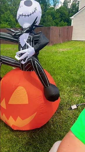 Unboxing the Jack skeleton inflatable