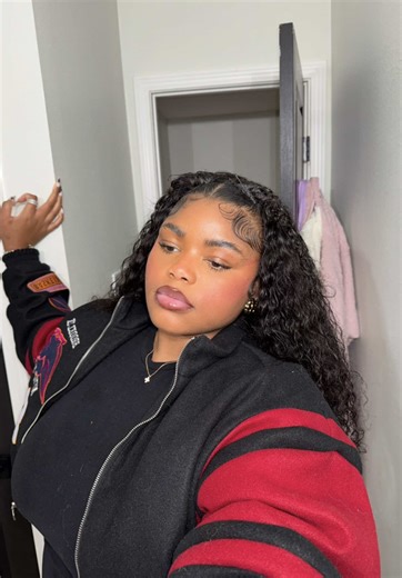 Quick and easy install with @CurlyMe Hair 🎀✨#halfwig #fyp #curlymehair #afrocurlywig #hairtok