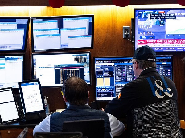 Recap: Stock markets plunge day after Trump begins worldwide tariffs