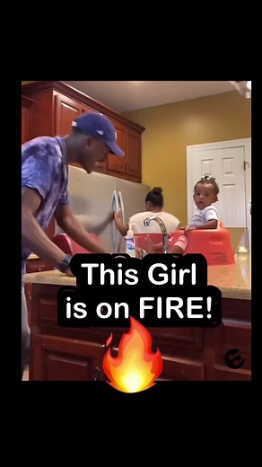 This girl is on fire! 🔥🤣❤️ Just love this dad with his daughters! #thisgirlisonfire #aliciakeys #learntosing #rhythmmasterclub #ollieheath #ollieheathmusic #rhythm #dailyinspiration #fyp