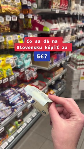 Čo sa dá na Slovensku kúpiť za 5€?🙈 #wowslovakia #sladkosti🍬🍫🍿 #vtipecek #velkanoc #cokoladovykral #nakupovani💸🧺 #vyplata