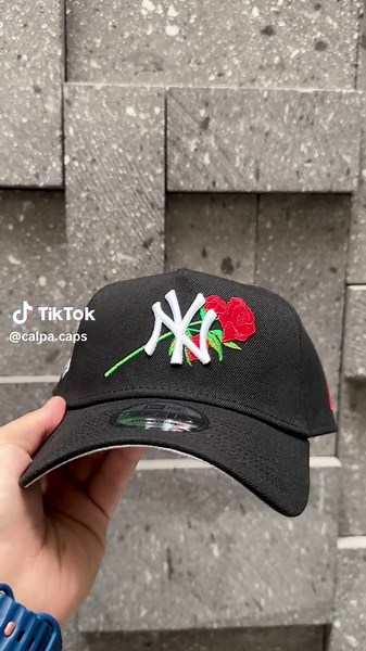 Yankees World Series 1999 Black Rose Cap