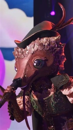 Pangolin sing "Flashdance..what a feeling" || The Masked Singer season 14 #2026 #themaskedsinger