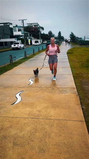 Southern Gold Coast! Are you ready??? Time to make a change? 2026 is your year! 4 Week Challenge starts 3rd Feb. ❤️. DM for more details. X #bodyblitz #hayleybateup #bodyretreats #healthylifestyle #fitnessmotivation | Hayley Bateup Body Blitz